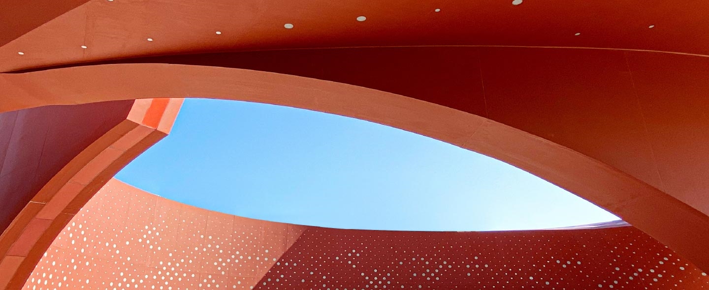 Abstract red curved graphic with blue center